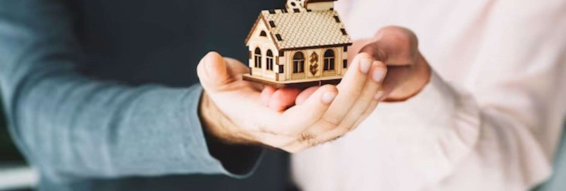 Bhatia Property - Estate Agent in Keshav Puram, Delhi - To Let Service in Delhi