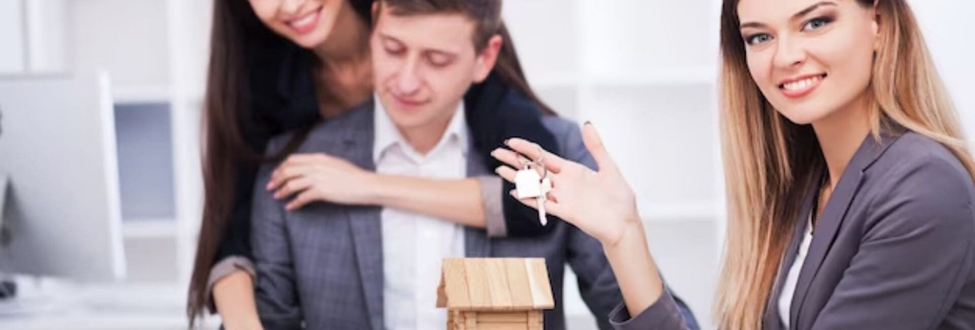 Clubdeals Realty - Property Dealer in Naraina, Delhi - Real Estate Agents in Delhi