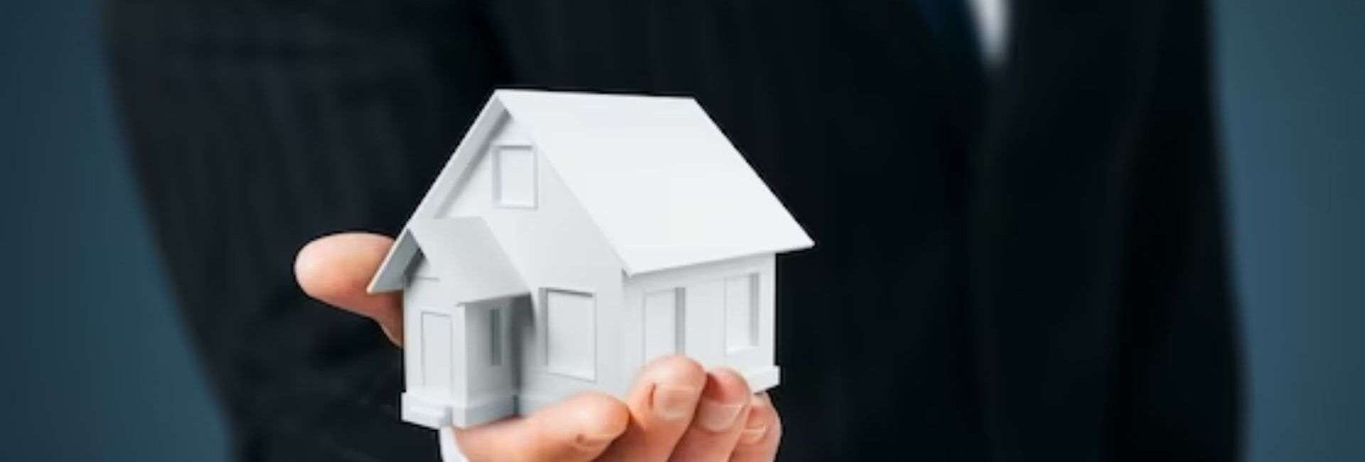 Grover Properties - Estate Agent Commercial Rental in Paschim Vihar, Delhi - Property dealer in Delhi