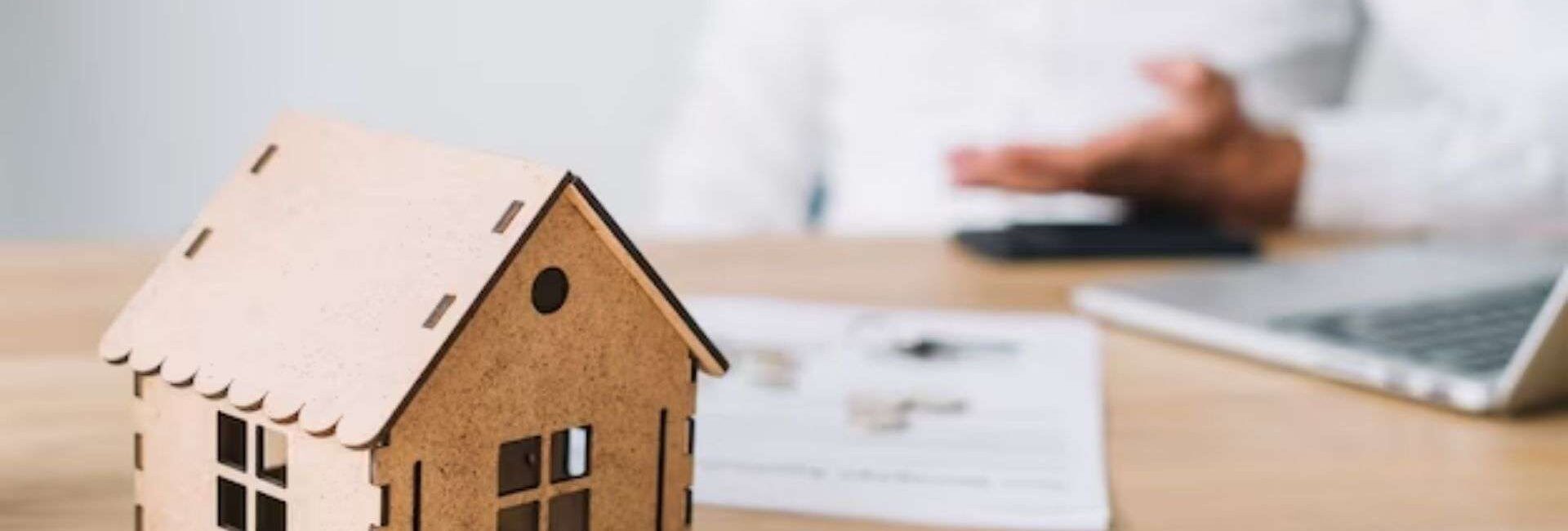 Ravi Mahajan and Co. - Estate Agent in Karam Pura, Delhi - To Let Service in Delhi