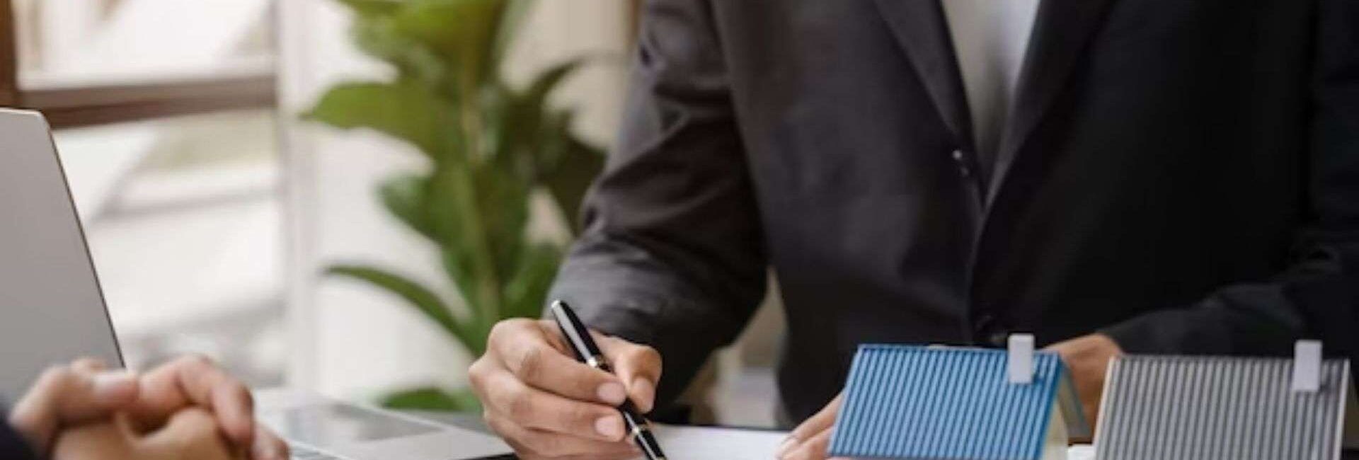 Sapra Associates - Real estate agent in Vasant Kunj Delhi - Property Consultant in Delhi