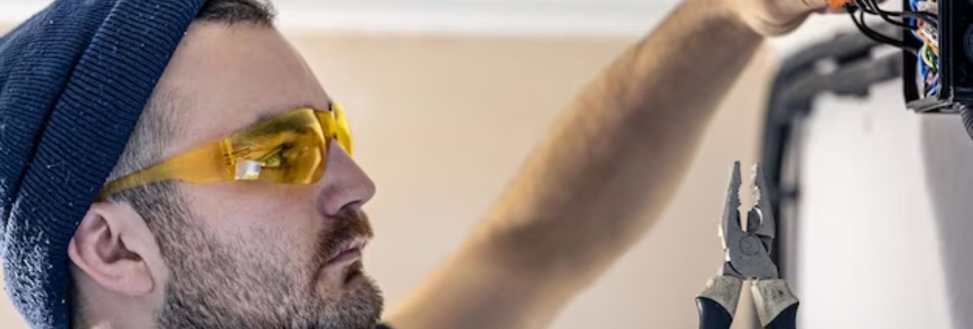Gupta Electricals - Electrician Service in Pitampura , Delhi - Best Electricians in Delhi
