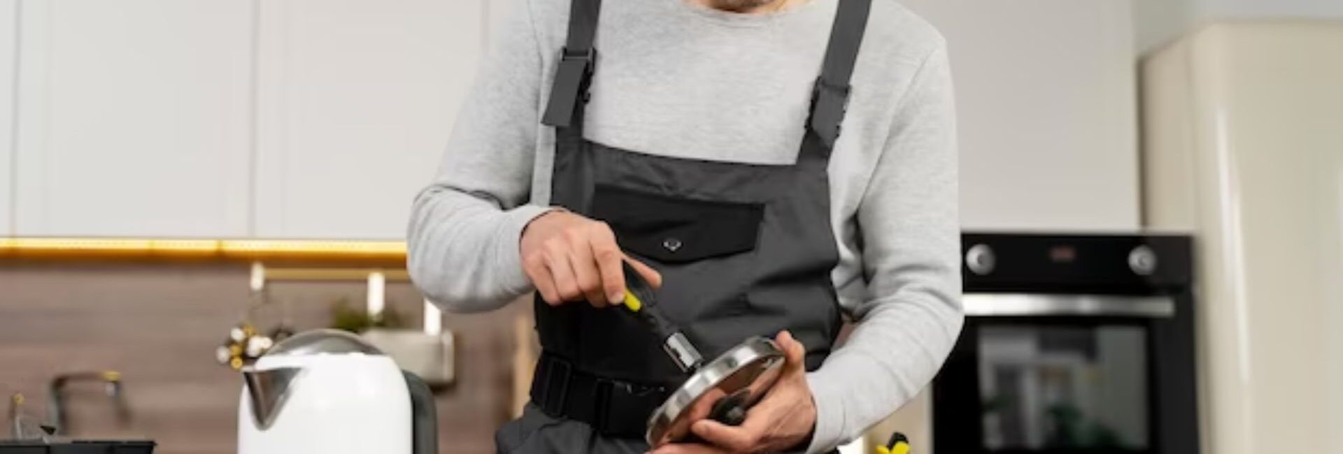 Hari Om Electrical - Electrician Service in Pitampura , Delhi - Best Electricians in Delhi