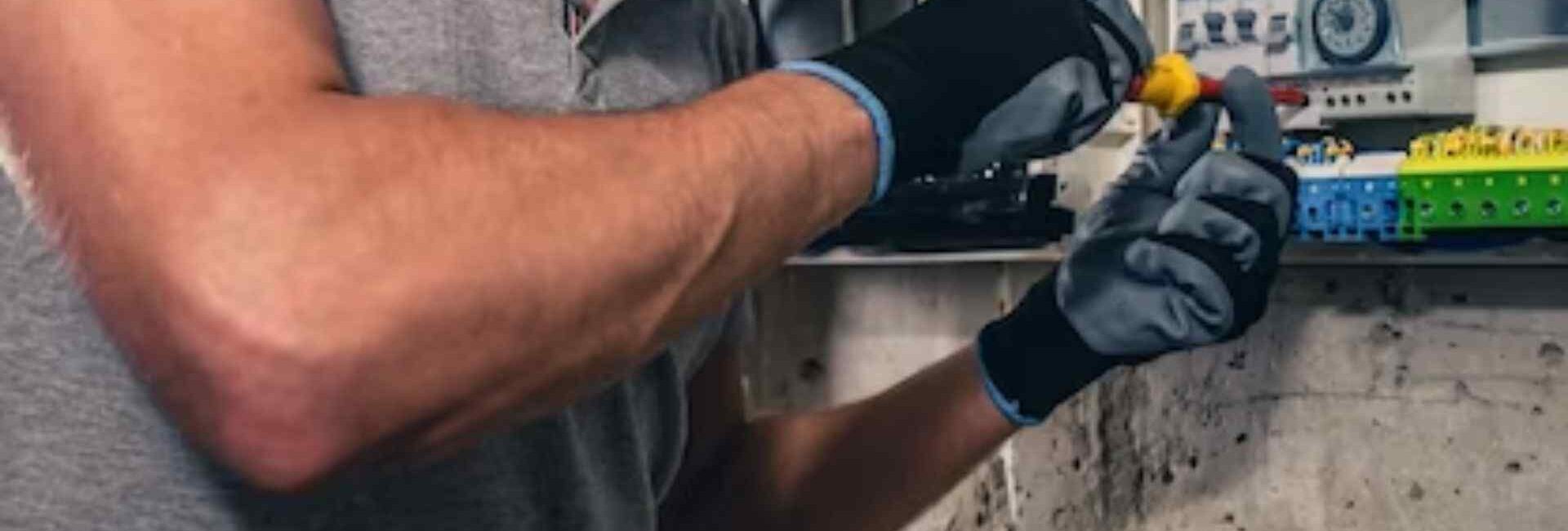 Madan Electric Works - Electrician Service in Chandni Chowk, Delhi - Best Electricians in Delhi