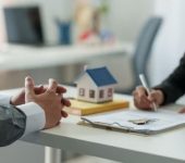 Soma Malhotra Property - Real estate dealer in Uttam Nagar, Delhi - To-Let Services In delhi