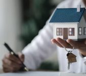 U Like Properties- Property Consultant Mukherjee Nagar-Estate Agent Commercial Rental in Delhi