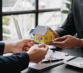 Vishvas Property Dealer - Estate agent in Uttam Nagar Delhi - Property dealer in Delhi